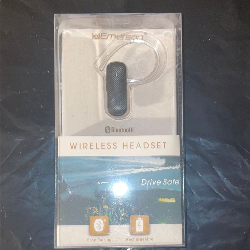Generic Bluetooth Wireless Headset - Black - Picture 2 of 4